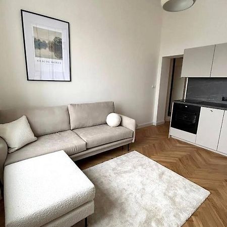 Old Town Residence , Wi-Fi , 2-Beds , Aesthetics - By Hik Apartments 华沙 外观 照片